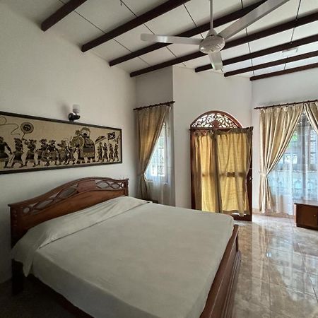 Village Inn Resort เนกอมโบ ห้อง รูปภาพ